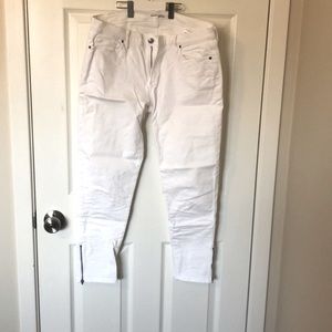 Skinny white jean capris